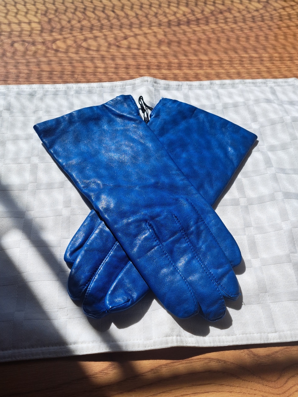 Women's Bright Blue Leather Gloves